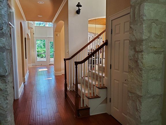 3rd image of 11305 Taylor Draper Ln #2A