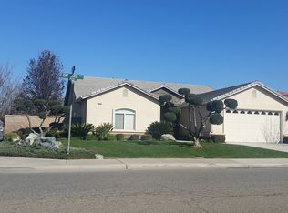 15732 Orchard Ave, Kerman, CA 93630