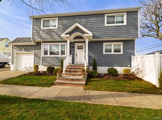 2778 King Street, Oceanside, NY 11572