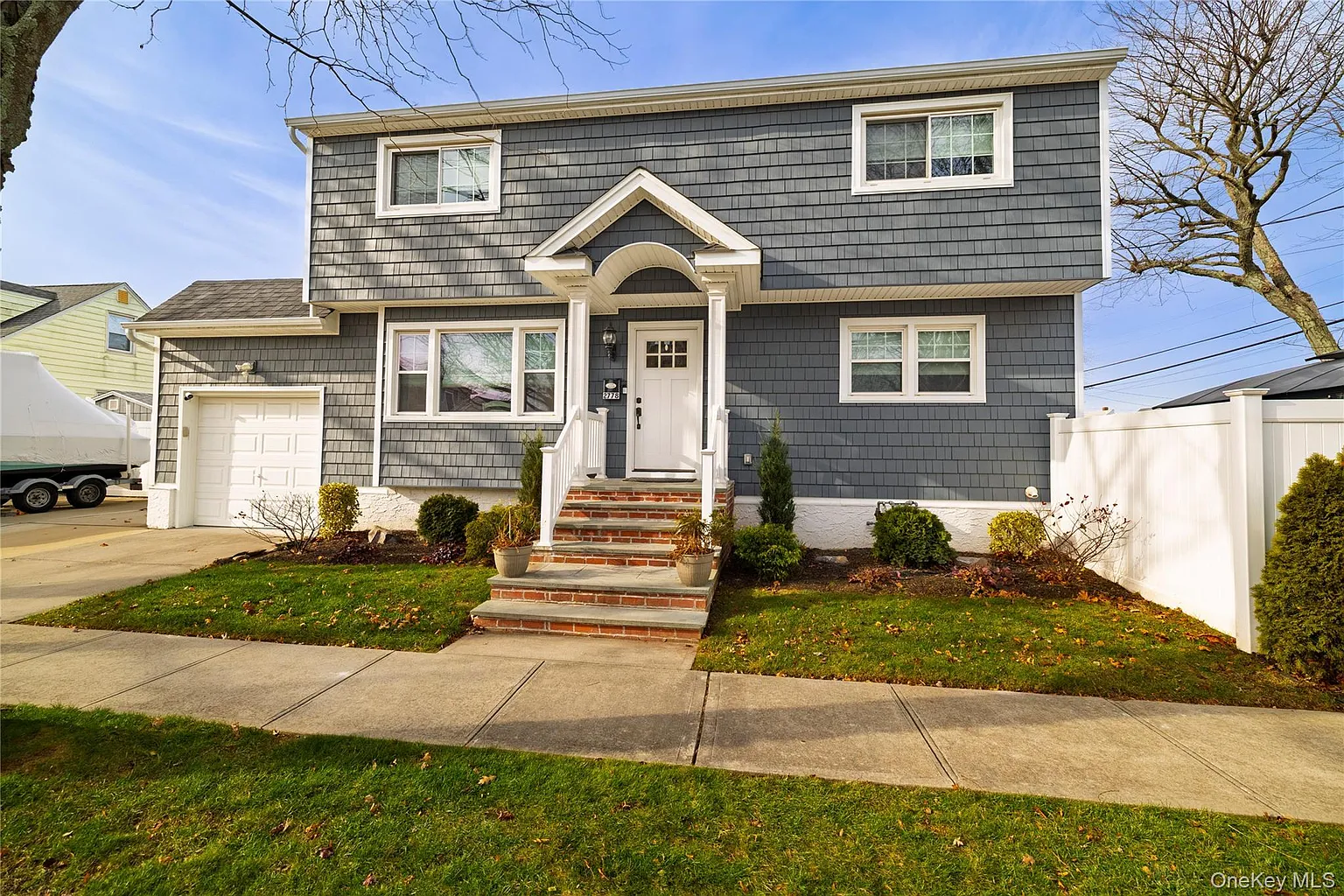 2778 King Street photo 1