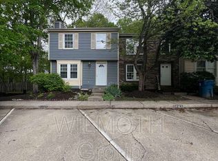 9445 Timber View Dr, Indianapolis, IN 46250