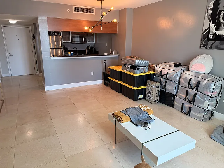 1800 N Bayshore Dr #1408 — Photo 28