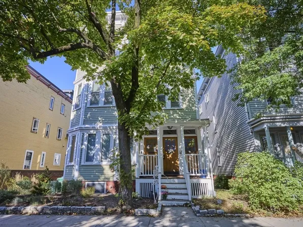 594 Putnam Ave #2, Cambridge, MA 02139