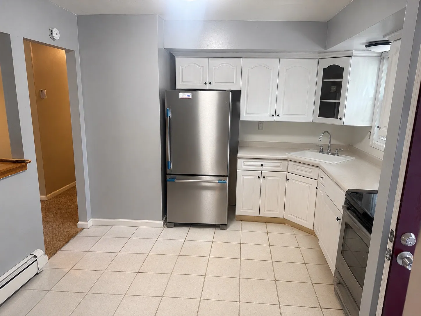 3 bed, 1.0 bath, $3,800 — Photo 3