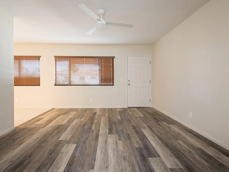 1044 Sapphire St #6 — Photo 1