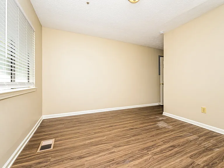 5796 Trent Walk Dr — Photo 15