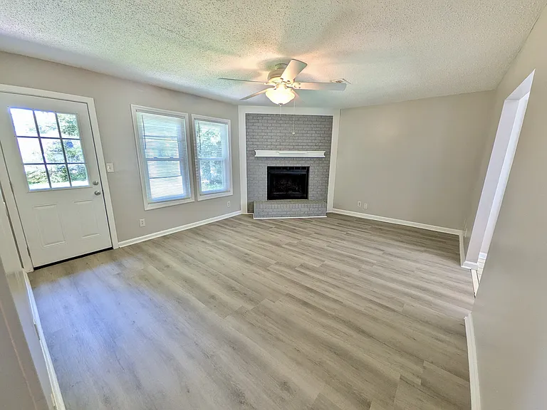 14012 Hurstland Dr SW — Photo 3
