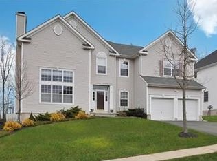 11 Winding Ridge Rd, Lake Hopatcong, NJ 07849