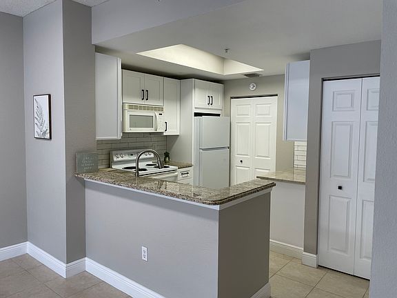5th image of 2809 Amalei Dr APT 103