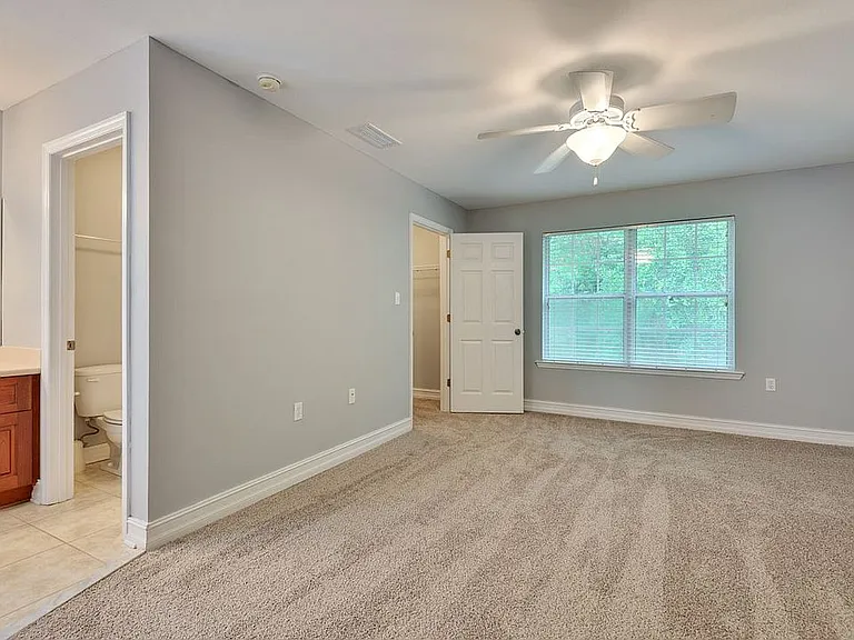1553 Crescent Hills Dr — Photo 7