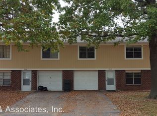 1711 NE White Dr APT A, Lees Summit, MO 64086