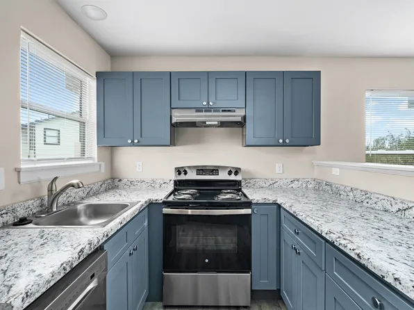 Diamond Ridge Townhomes