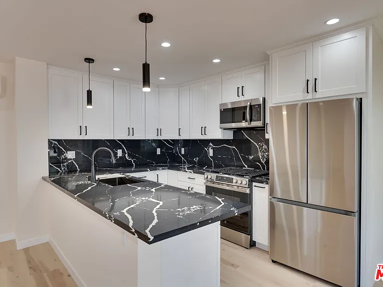928 N San Vicente Blvd #109 — Photo 3