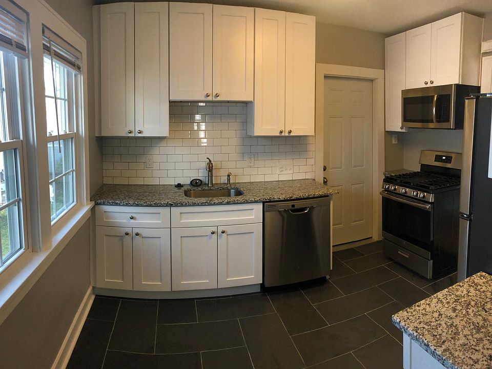1st image of 14317 Garfield Ave #Up