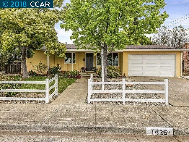 1425 Delaware Dr photo 1