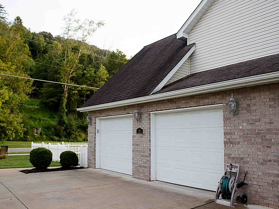 Oversized garage