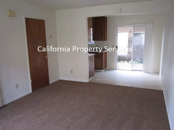2157 Warner St #2 — Photo 2