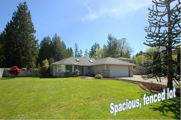 6208 Winnwood Loop SE photo 1