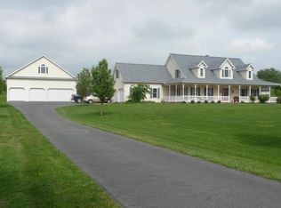 900 Houtztown Rd, Myerstown, PA 17067