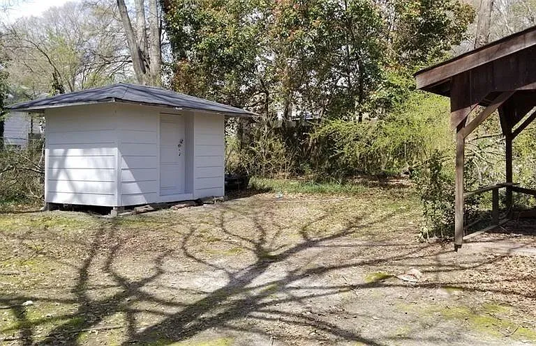 6363 Melrose St — Photo 14
