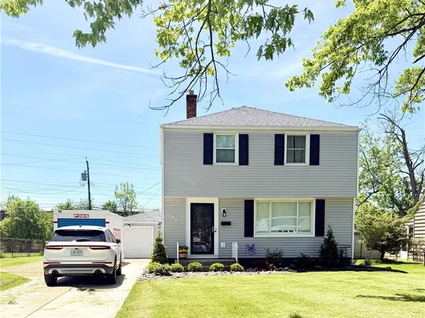 86 Cranburne Ln, Williamsville, NY 14221