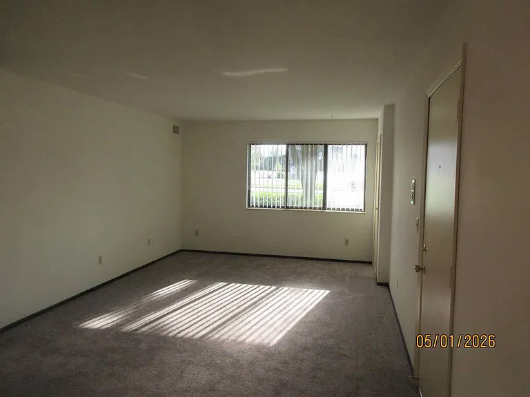 N111W15780 Vienna Ct #21 — Photo 5