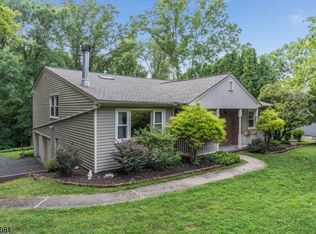 26 Mac Arthur St, High Bridge, NJ 08829