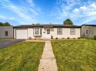 425 Laurel Ave, Romeoville, IL 60446