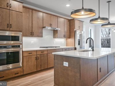 6026 Montrose Rd, North Bethesda, MD, 20852