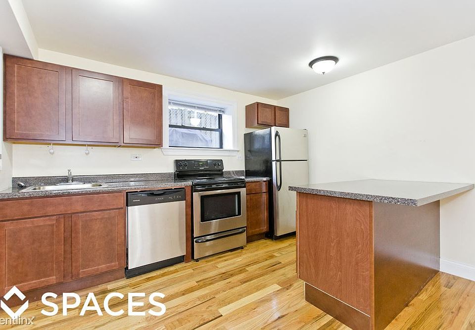 1st image of 1115 W Oakdale Ave #1117GDNS