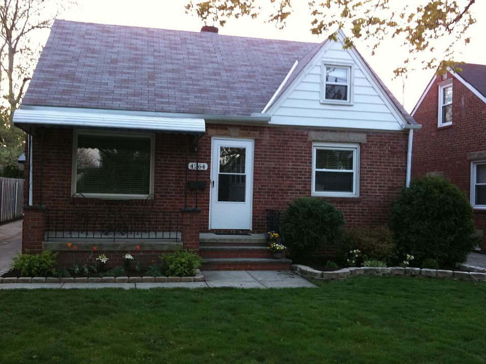 Large Covered Front Porch
