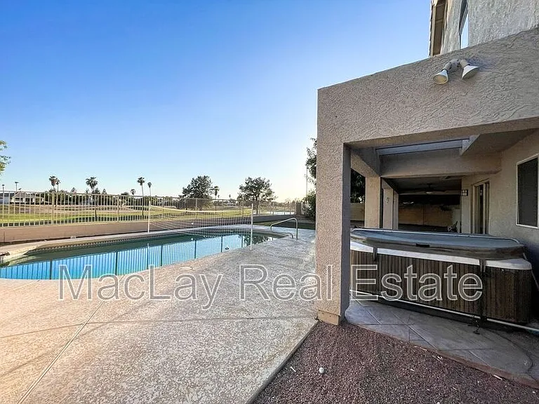 4645 E Kelly Dr — Photo 32