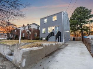 2816 30th St NE, Washington, DC 20018
