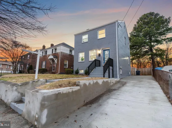 2816 30th St NE, Washington, DC 20018