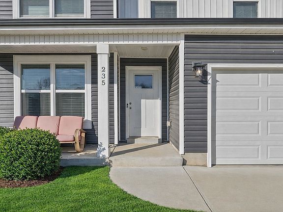 4th image of 235 King Rd