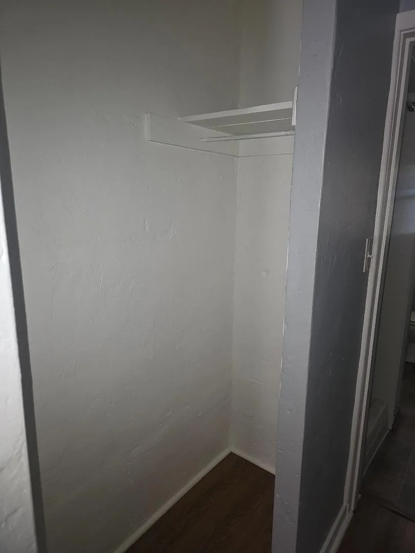Studio, $1,100 — Photo 3
