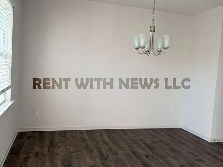 110 Prairie St — Photo 10