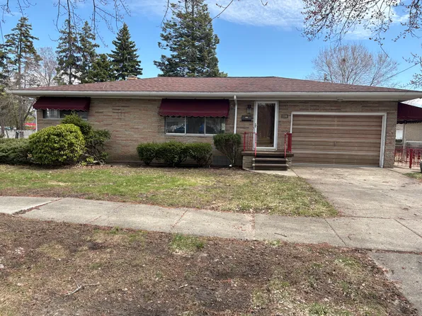 3106 Lindland Rd, Muskegon, MI 49441