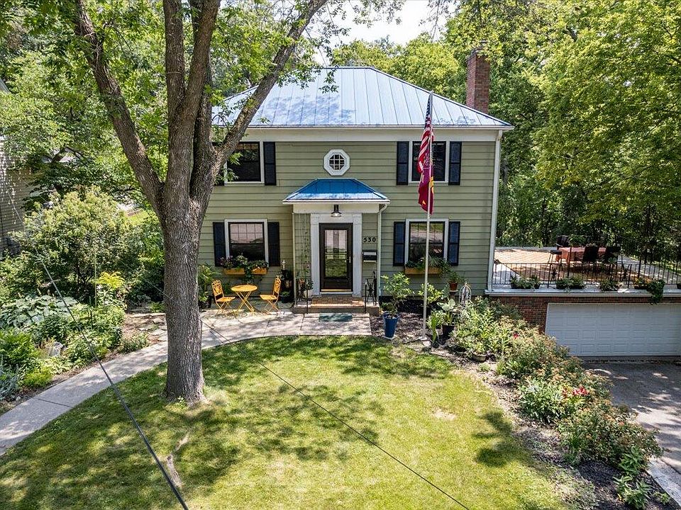 1st image of 530 Forest Glen St