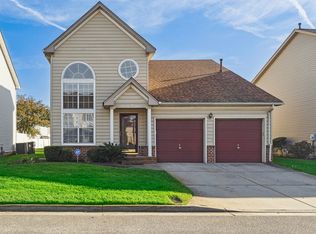 311 Holly Glen Dr, Chesapeake, VA 23325