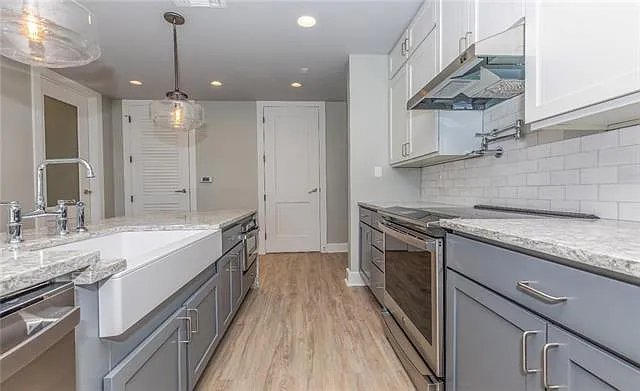 818 Howard Ave #301 — Photo 5