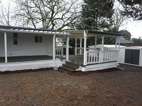 5th image of 2609 NW 105th Cir
