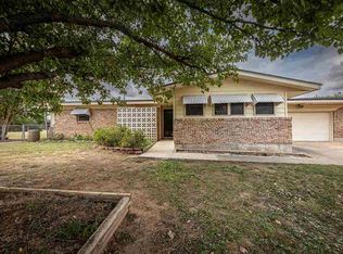 2702 NW Hilltop Dr, Lawton, OK 73507