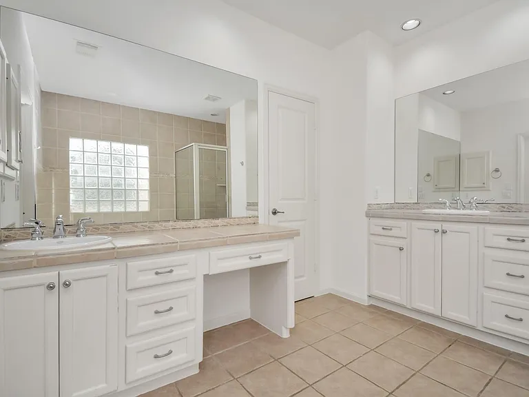 5815 Lacy St — Photo 11