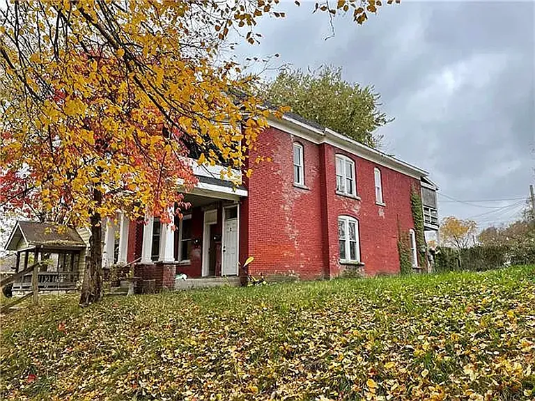 814 Elmwood Ave — Photo 9