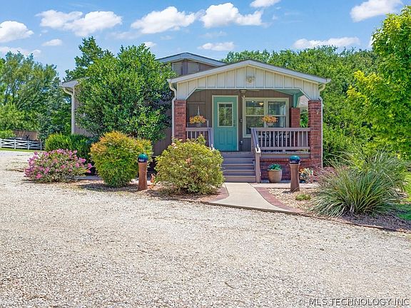 3rd image of 13946 Bear Run Ct