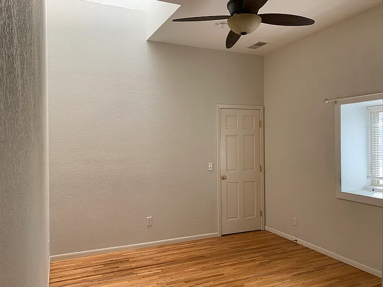 325 Broadway Ave S #2 — Photo 5