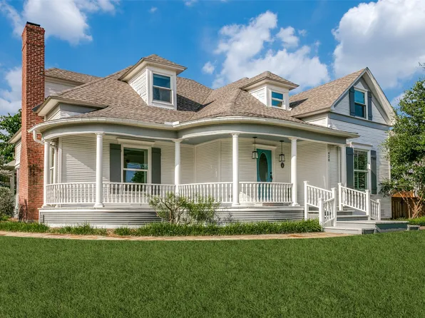 428 E Wall St, Grapevine, TX 76051