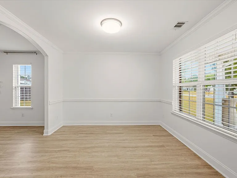 102 Old Mill Rd — Photo 32