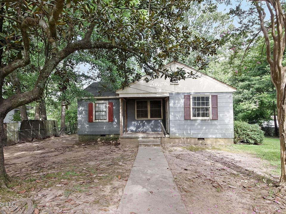 1st image of 4679 Churchill Dr